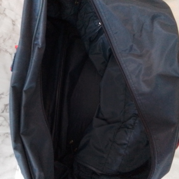 Princess Cruises Wheeled Expandable luggage bag w/ Samsonite toiletry bag - Picture 12 of 16